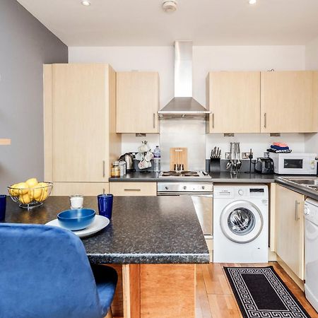 Apartamento Cloud9Sa At The Charles Chertsey Habitación foto